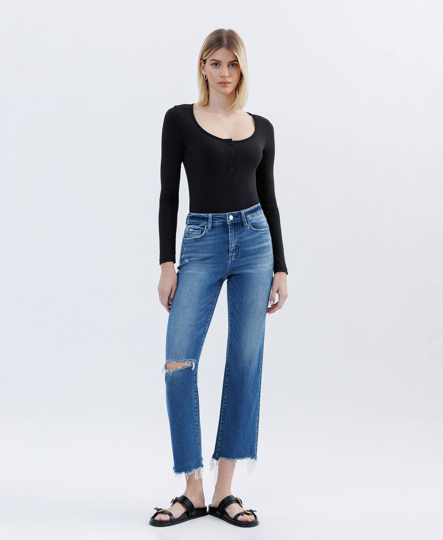 HIGH RISE DISTRESSED CROP STRAIGHT JEANS