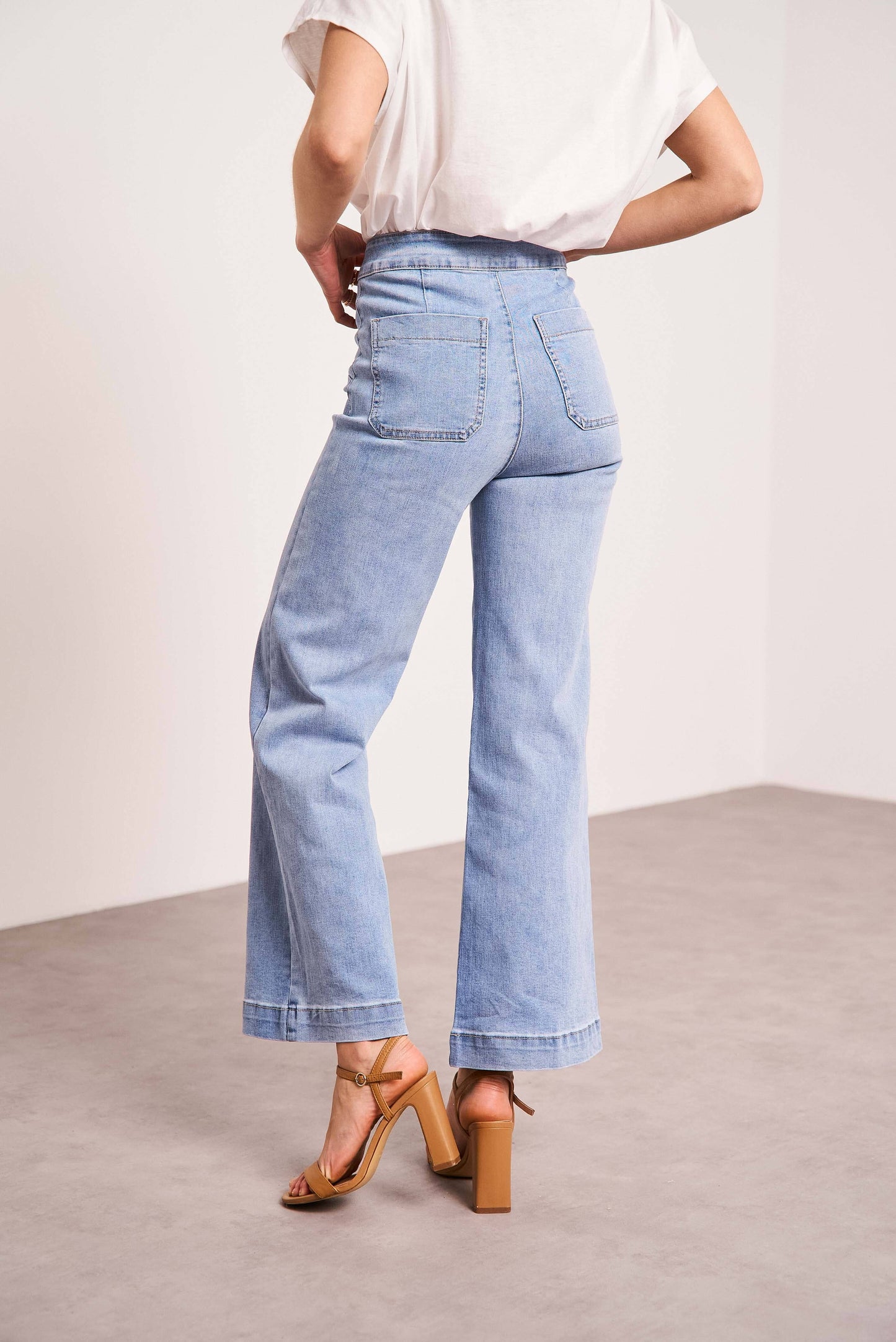 The Victoria Wide-Leg Jean