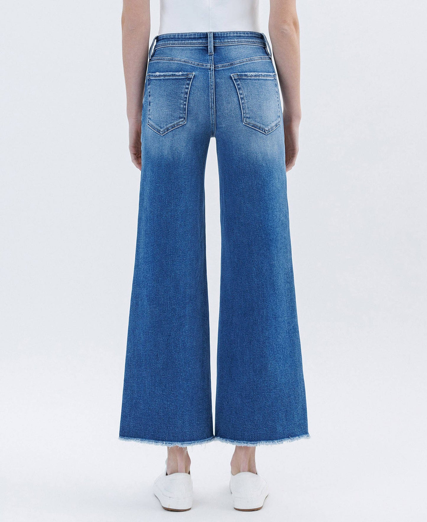 HIGH RISE RAW HEM ANKLE WIDE LEG JEANS