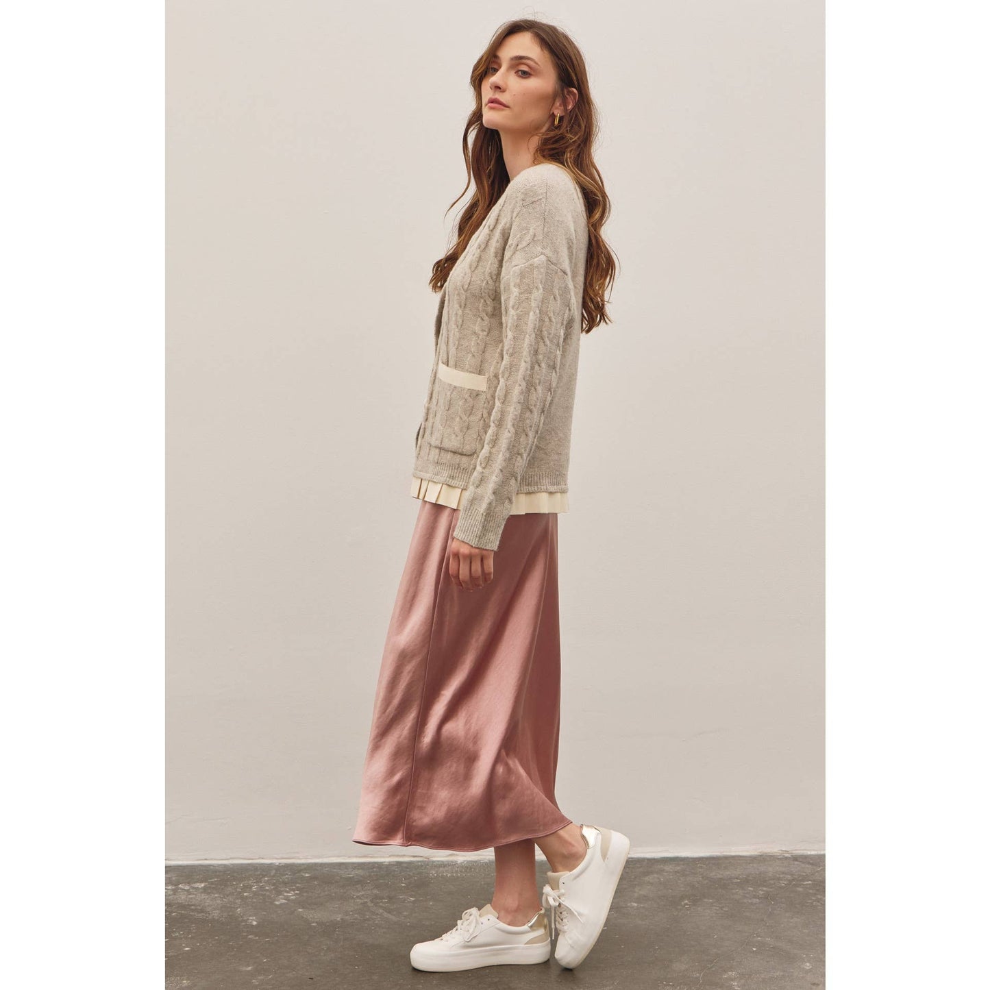 LOVELY BUTTON-DOWN CABLE KNIT SWEATER CARDIGAN
