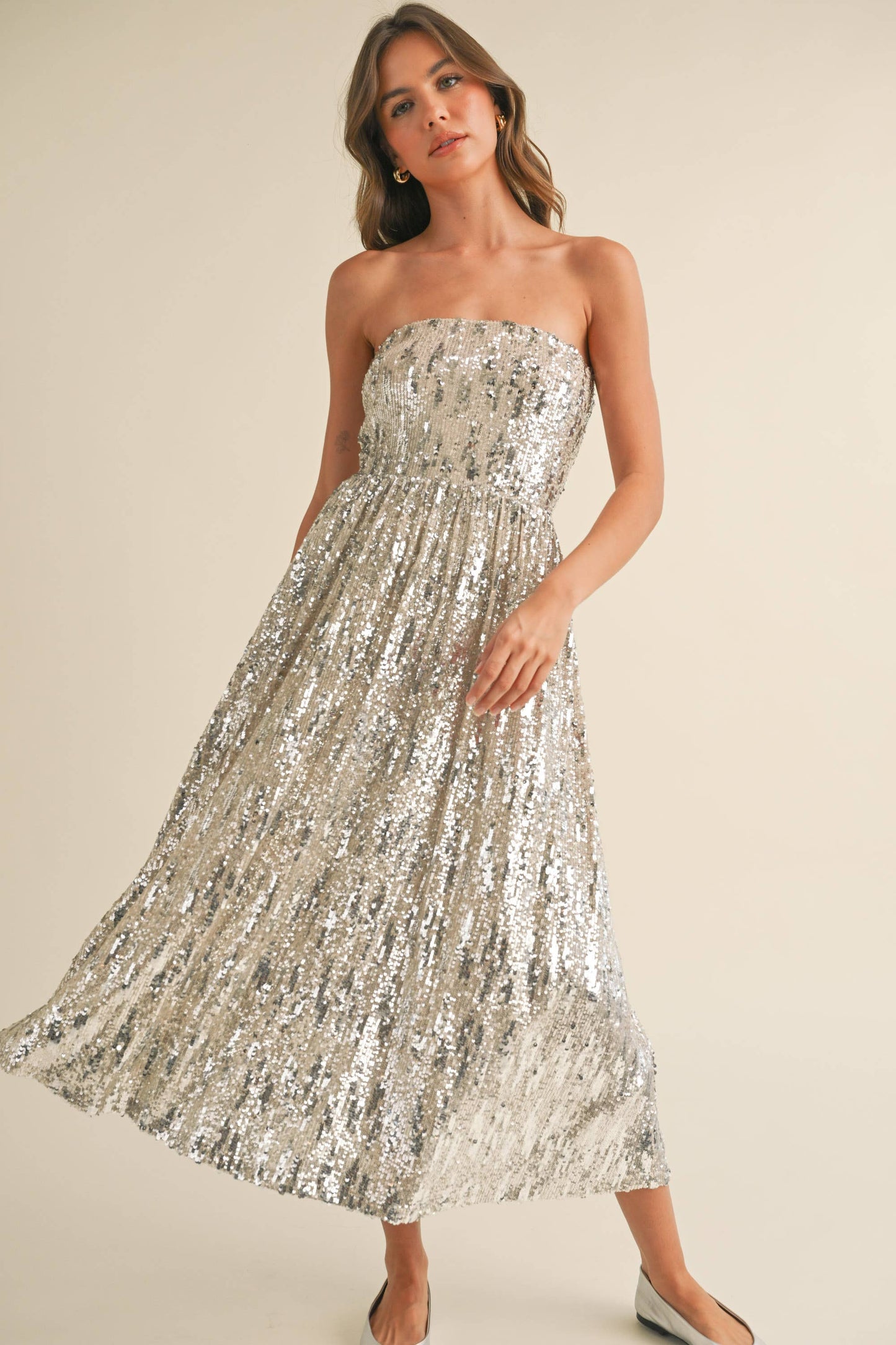 SEQUIN STRAPLESS FLARED MIDI DRESS