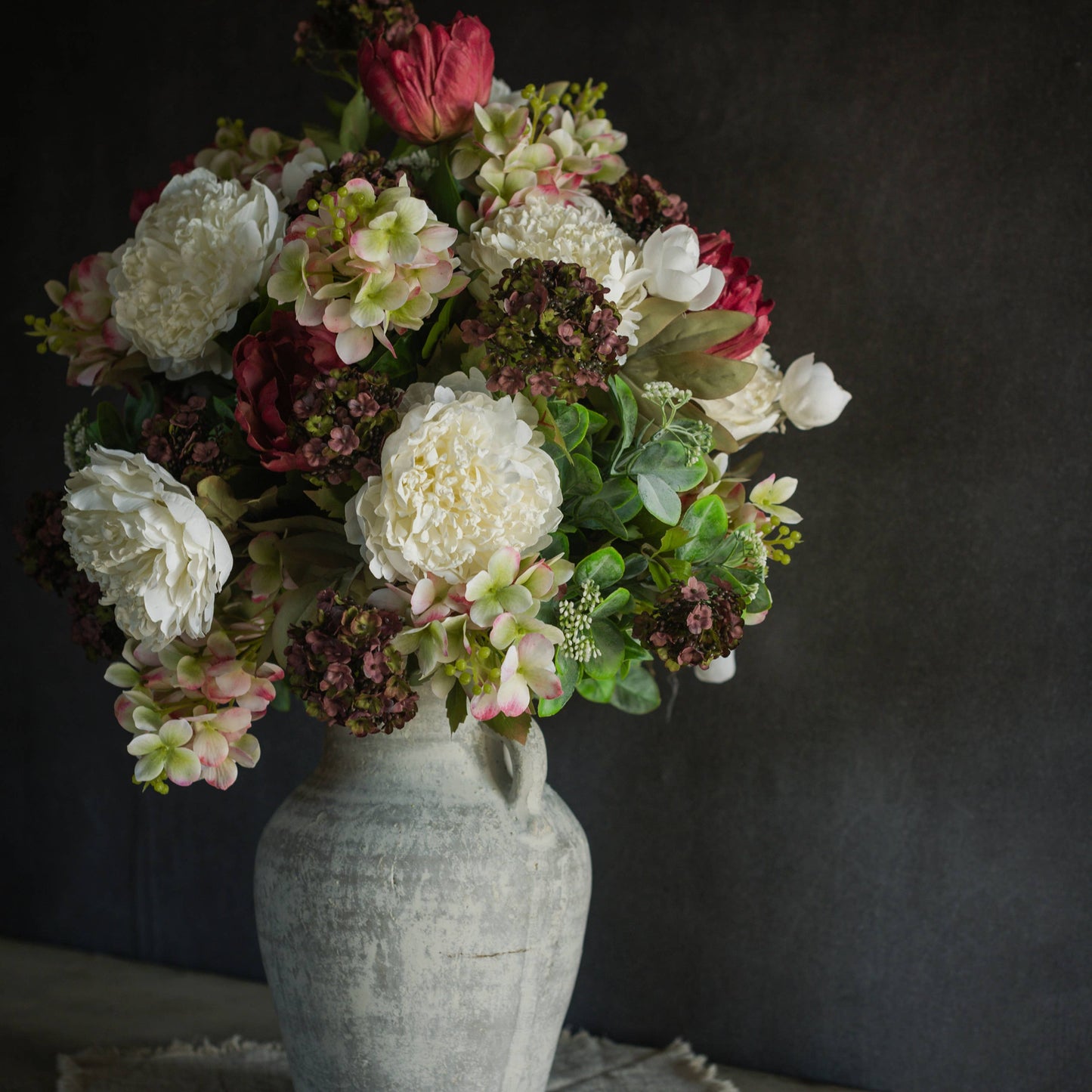 23" White Rose Spray