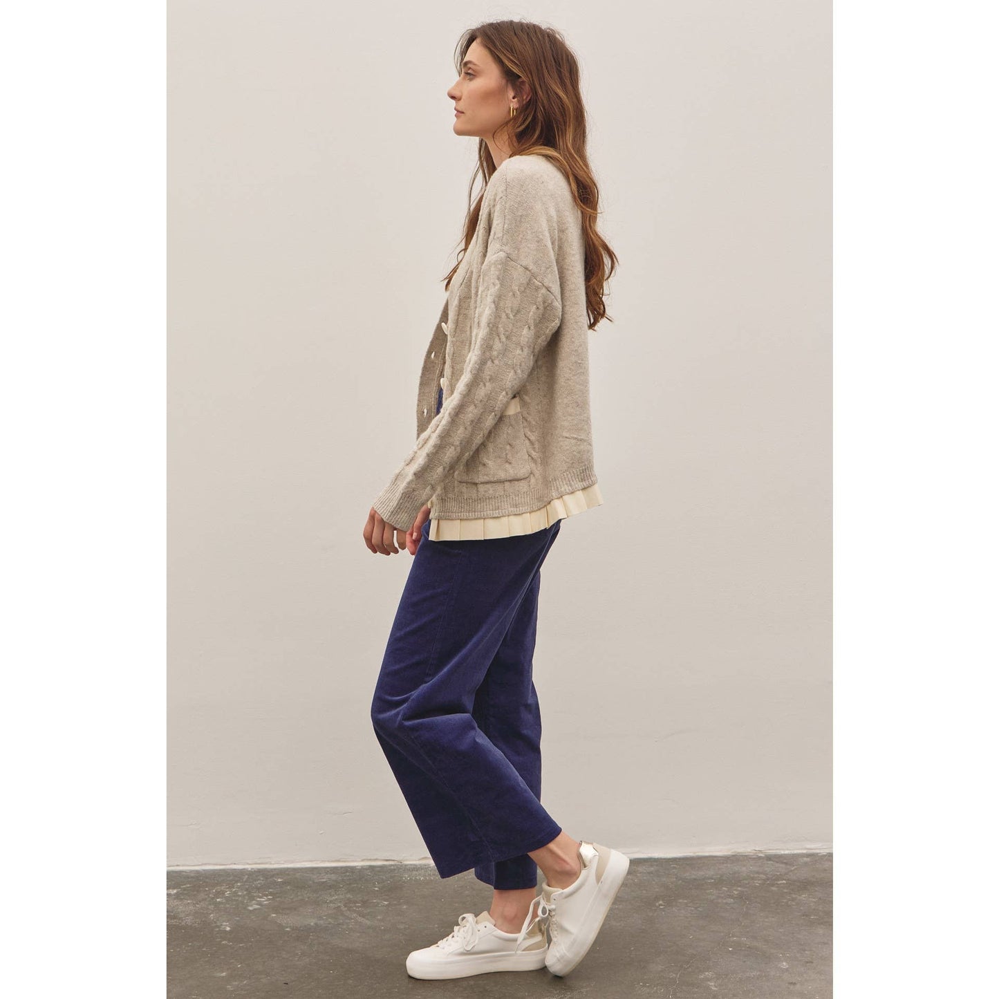LOVELY BUTTON-DOWN CABLE KNIT SWEATER CARDIGAN