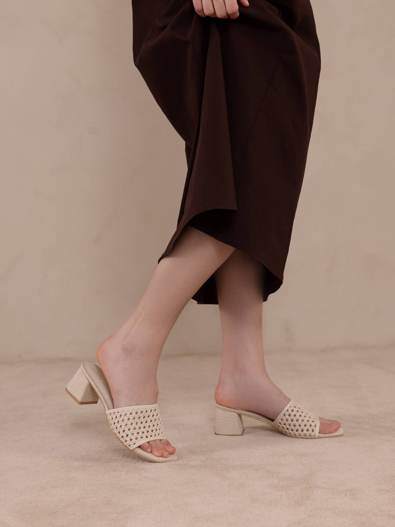 The Sharon | Ivory Textured Raffia Block Heel Slide Sandal