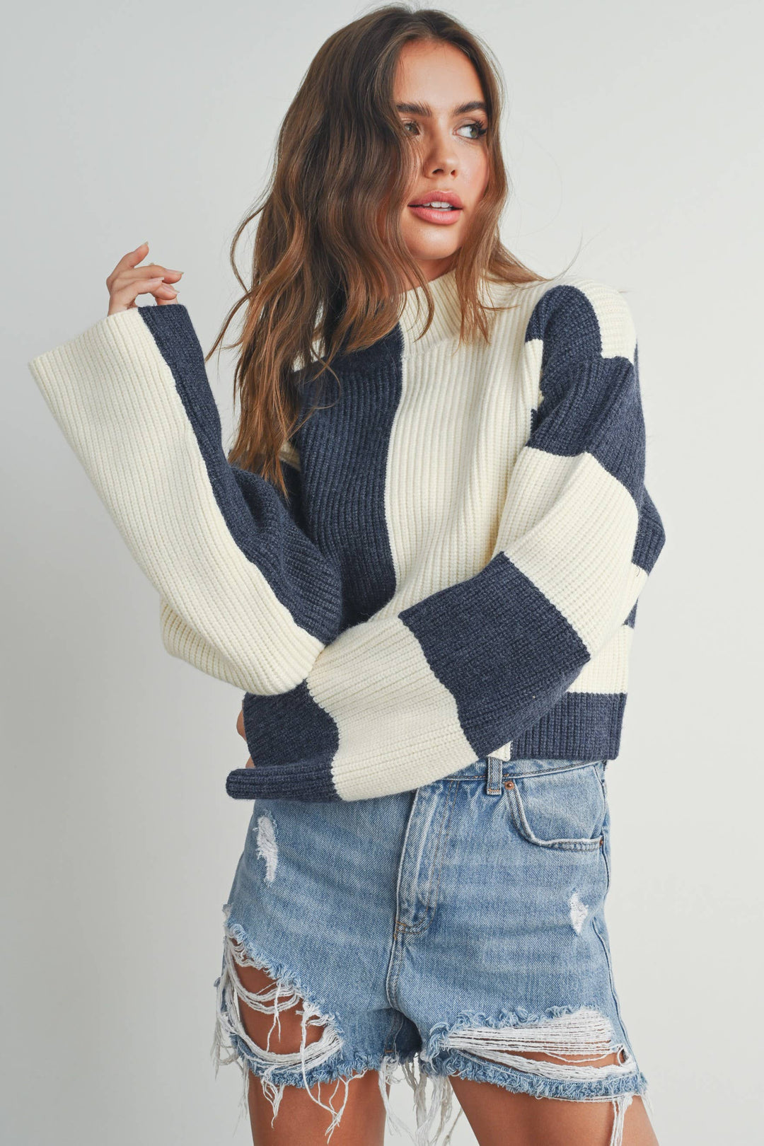 COLOR BLOCK MOCK TURTLENECK SWEATER