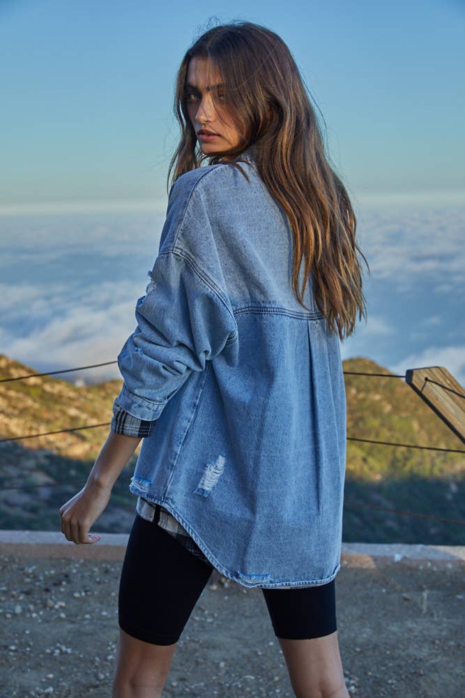 UNTAMED DENIM BUTTON DOWN